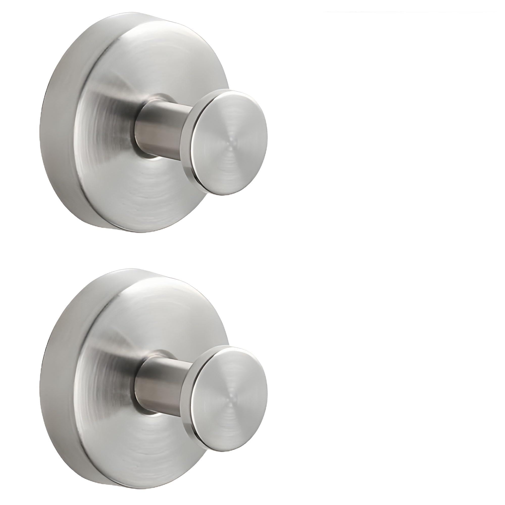 Suction Cup Hooks for Wreaths on Glass, 2025 New No Drill Suction Cup Hooks for Shower, Wreath Hanger for Front Door, Metal Towel Hooks for Window Bathroom Mirrors Christmas Decorations (2, Gold)